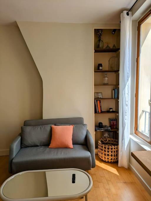 Studio Calme Et Ensoleille Entierement Renove Apartamento Paris Exterior foto